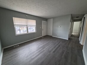 4102 Biscayne Rd in Indianapolis, IN - Building Photo - Building Photo