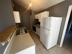 22119 Diane Dr in Spring, TX - Building Photo - Building Photo