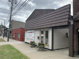 621 Butler St, Unit D in Pittsburgh, PA - Building Photo