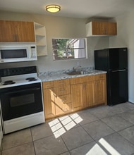 3710 E Flora St in Tampa, FL - Building Photo - Building Photo
