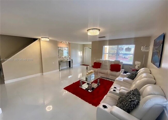 8568 SW 211th Terrace in Cutler Bay, FL - Building Photo - Building Photo