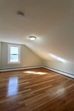 55 Forest Ave, Unit 3 in Everett, MA - Building Photo - Building Photo