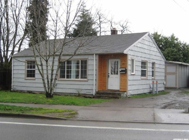 621 NW Kings Blvd in Corvallis, OR - Building Photo - Building Photo