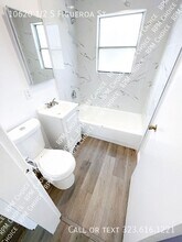 10620 1/2 S Figueroa St in Los Angeles, CA - Building Photo - Building Photo