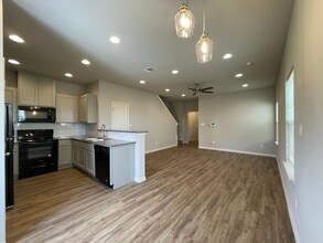 117 Peruna Dr in Marble Falls, TX - Building Photo - Building Photo