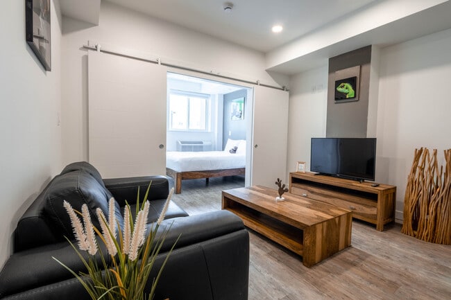 1827 Albert St, Unit SI ID1373723P in Regina, SK - Building Photo - Building Photo