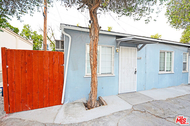 property at 181 W Spazier Ave