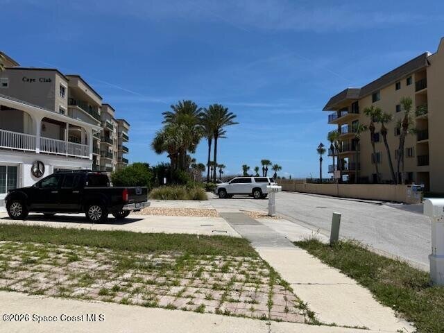 508 Jackson Ave in Cape Canaveral, FL - Foto de edificio - Building Photo