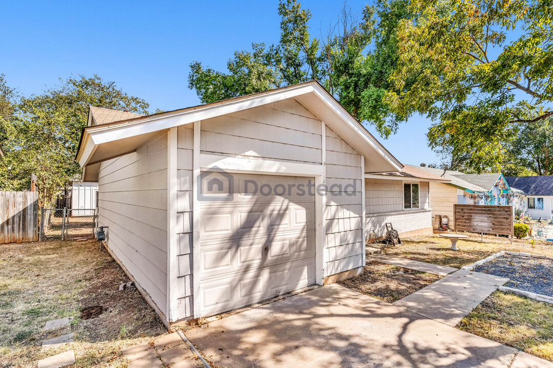 1710 Cherry Orchard Dr in Austin, TX - Building Photo