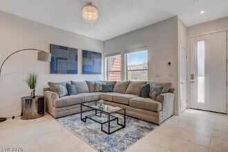 4307 Vantage Ridge in Las Vegas, NV - Building Photo - Building Photo