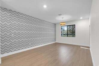 8363 NW 41st St, Unit A-109 in Doral, FL - Building Photo - Building Photo