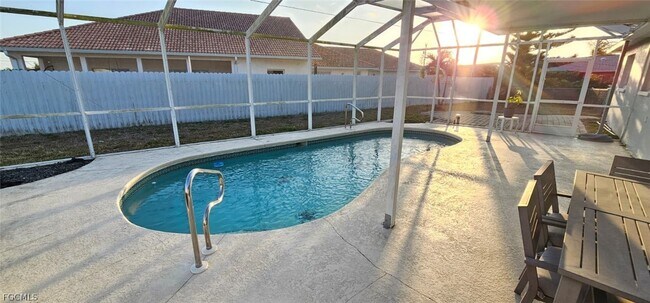 510 SE 27th Terrace in Cape Coral, FL - Building Photo - Building Photo