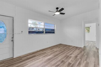 26620 SW 136th Ave in Naranja, FL - Building Photo - Building Photo