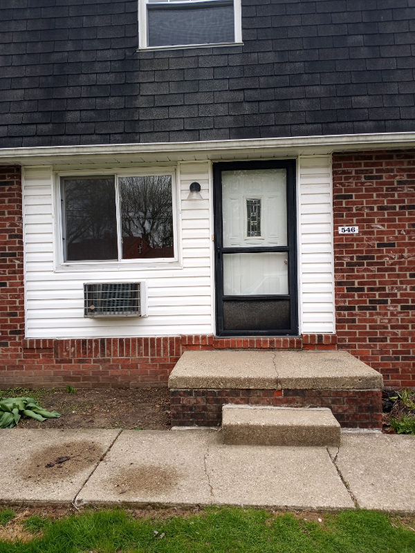 property at 546 Park St NW