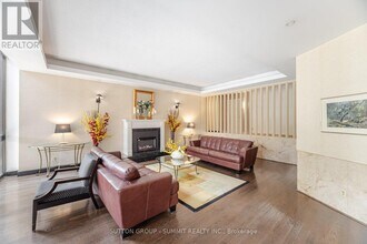 1333 Bloor St in Mississauga, ON - Building Photo - Building Photo