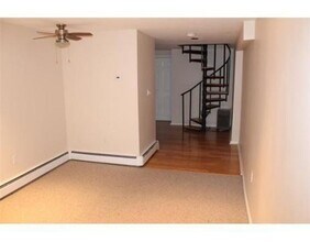 188 W 7th St in Boston, MA - Building Photo - Building Photo