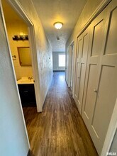 902 39th St Ct in Moline, IL - Foto de edificio - Building Photo