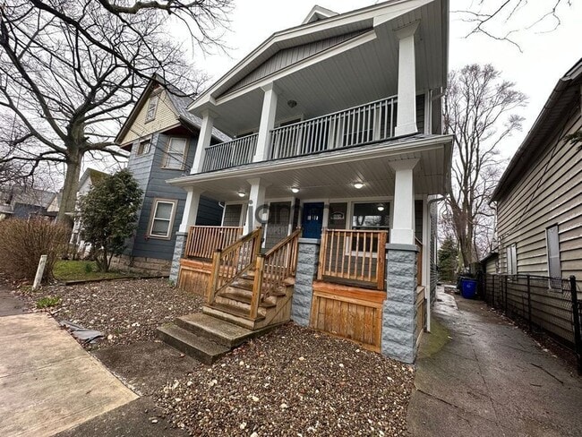 property at 3026 Monroe Ave