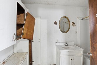 2310 Jerome St in Saginaw, MI - Building Photo - Building Photo