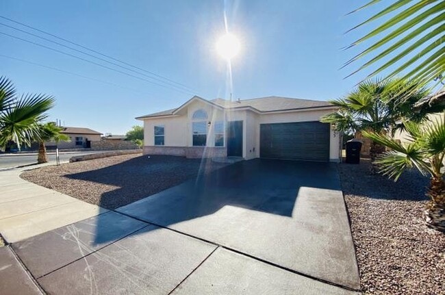 property at 653 Maravillas St