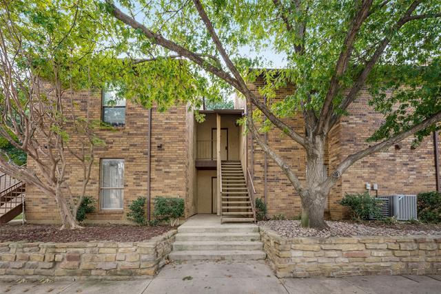 1308 Memory Ln in Arlington, TX - Building Photo