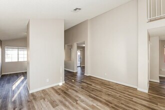 2505 Kilmaron Cir, Unit A-1032 in Henderson, NV - Building Photo - Building Photo