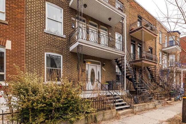 5433-5439 4E Av in Montréal, QC - Building Photo - Building Photo