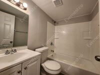 508 Landers St photo'