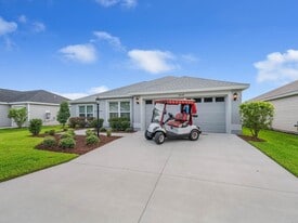 5049 Francis Loop in the Villages, FL - Building Photo