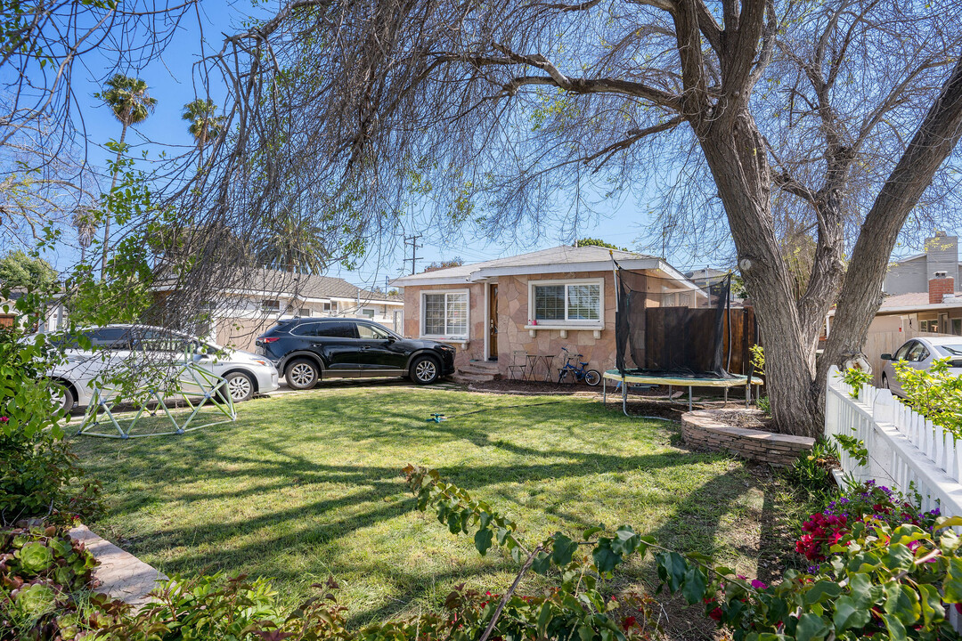 2228 Plant Ave in Redondo Beach, CA - Building Photo