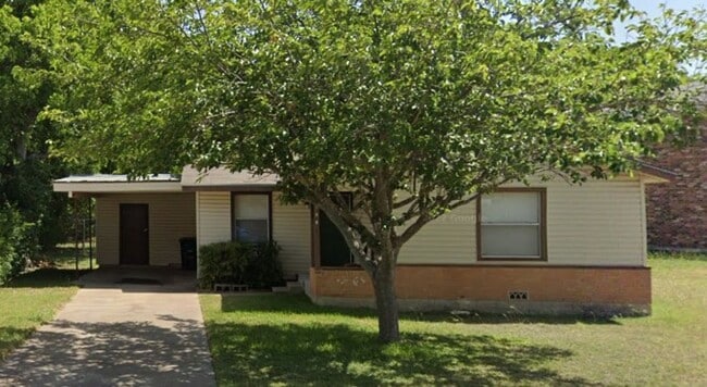 property at 506 Mary St