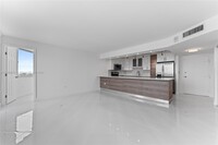 7135 Collins Ave, Unit # 1535 in Miami, FL - Building Photo - Building Photo