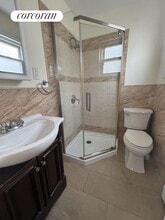 1-85 Beach 61st St in Queens, NY - Foto de edificio - Building Photo