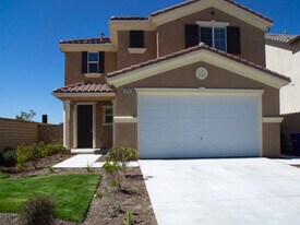 19845 Christopher Ln in Santa Clarita, CA - Building Photo