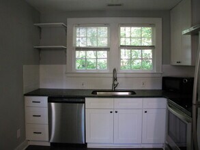 1802 Guess Rd in Durham, NC - Building Photo - Building Photo