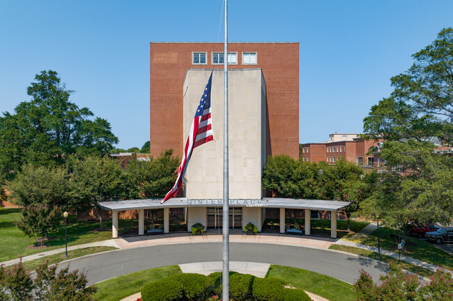 Ginter Place in Richmond, VA - Building Photo - Building Photo