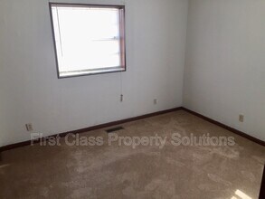 704 S Hadden Ave in El Reno, OK - Building Photo - Building Photo