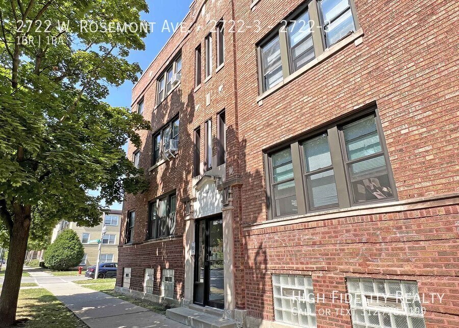 2722 W Rosemont Ave in Chicago, IL - Building Photo