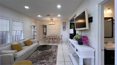 1950 SW 5th St in Miami, FL - Building Photo - Building Photo