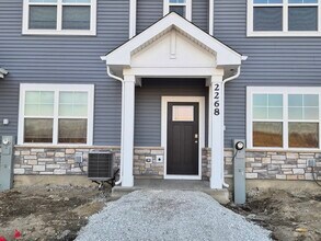 2268 Barbera Dr in Oswego, IL - Building Photo - Building Photo