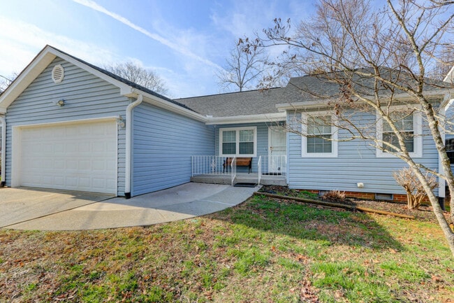 1341 Woodridge Dr in Knoxville, TN - Building Photo - Building Photo