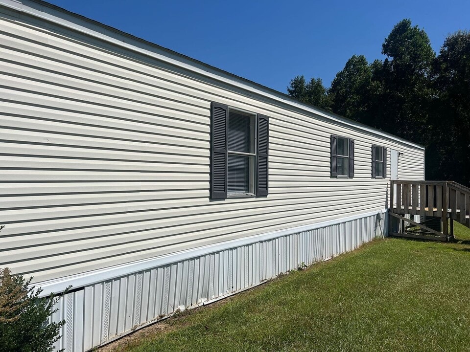 134 Matts Ln in Pinetops, NC - Building Photo