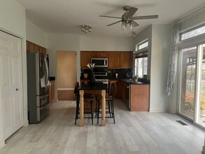 7503 Korbel Dr in Gurnee, IL - Building Photo - Building Photo