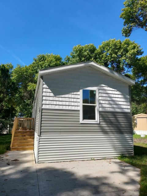 127 Laurinda Ln in Mankato, MN - Building Photo - Building Photo