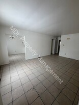 2129 Weiss St in Saginaw, MI - Building Photo