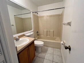 2466 Parsons Pond Cir in Kissimmee, FL - Building Photo - Building Photo