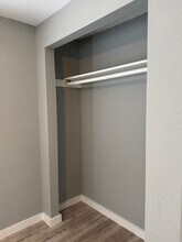 807 E Southcross in San Antonio, TX - Building Photo - Building Photo