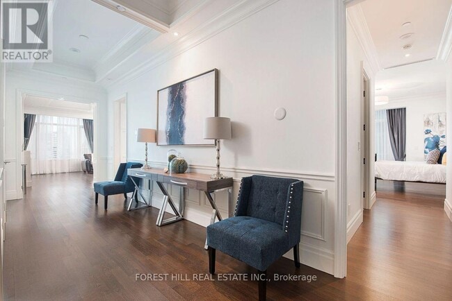 property at 311-4311 Bay St.