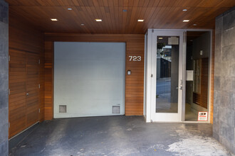 723 Taylor St in San Francisco, CA - Foto de edificio - Building Photo