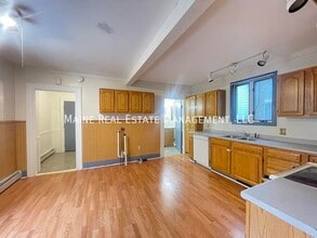 59 Elm St in Bangor, ME - Building Photo - Building Photo